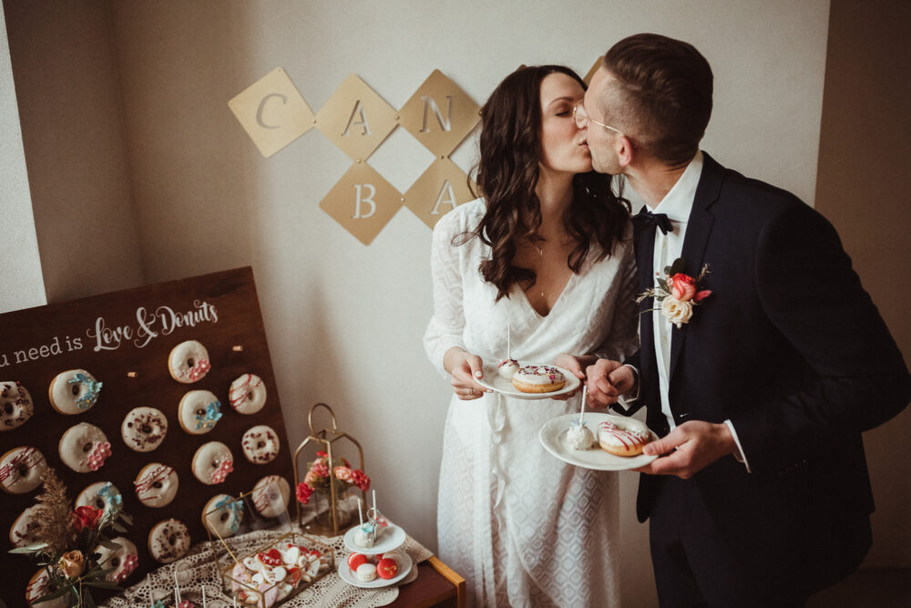 Brautpaar an der Candybar